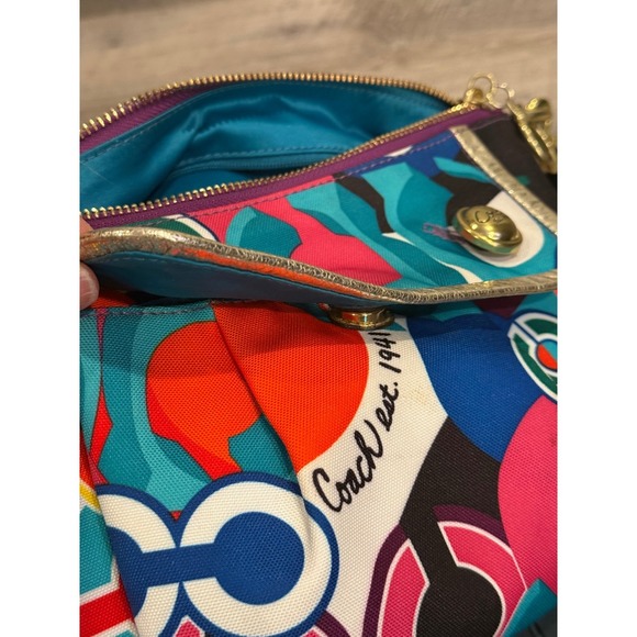 Coach Multicolor Op Art Print Canvas Leather Trim Shoulder Bag Purse Gold Chain - Picture 9 of 17